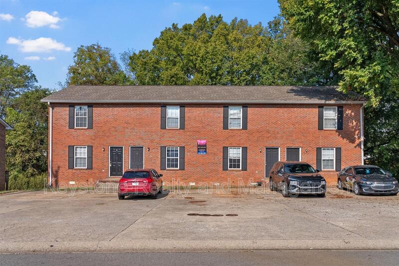 Unit C
Clarksville House: 3280 Tower Drive