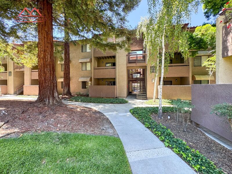 Santa Clara Condo: 2250 Monroe St