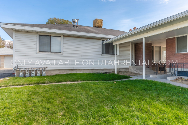 Bountiful Condo: 2233 S 200 W