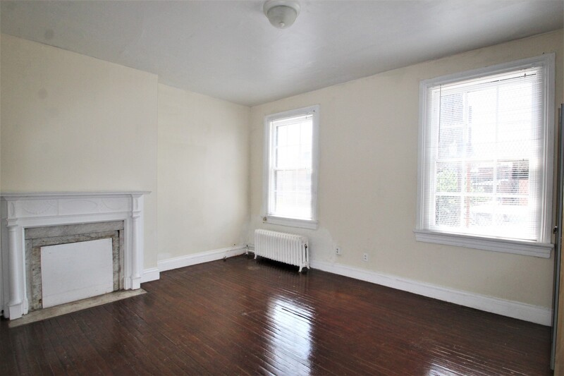 Baltimore Condo: 808 Cathedral St