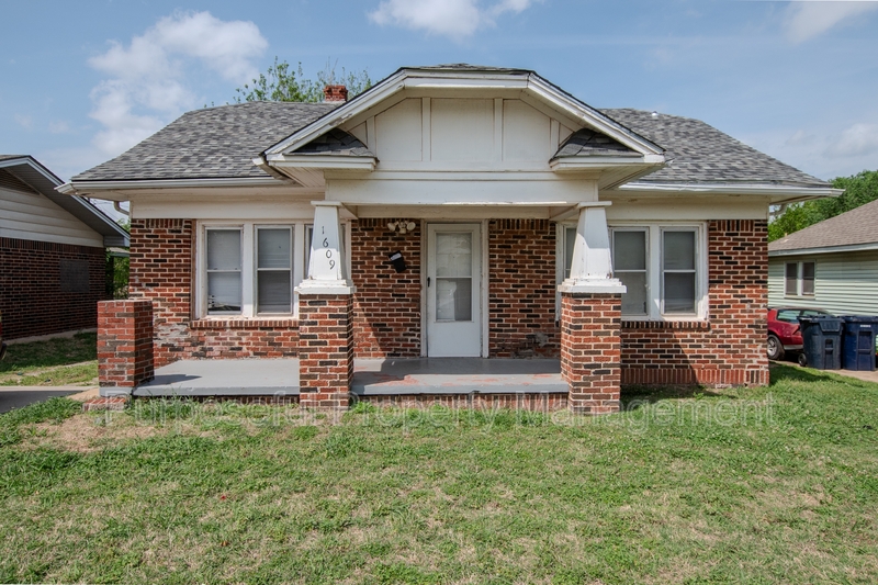 Oklahoma City House: 1609 Northeast 18th Street