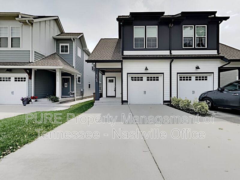 Nashville Townhome: 634 B Vernon Avenue