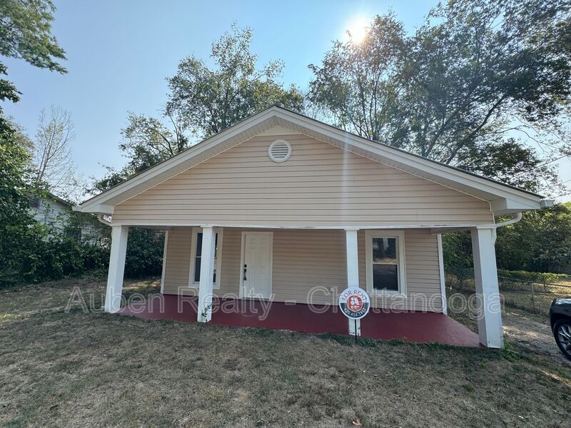 Chattanooga House: 5714 Tennessee Avenue