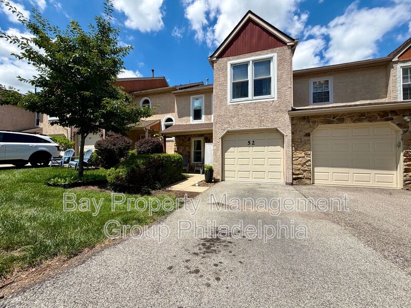 Lafayette House: 52 White Pine Ct