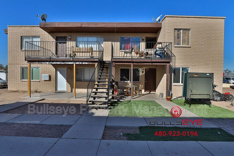Chandler House: 859 W. Ray Rd.