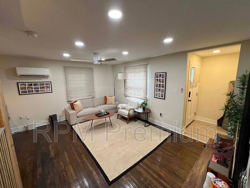 Baton Rouge House: 943 Rittner Dr.
