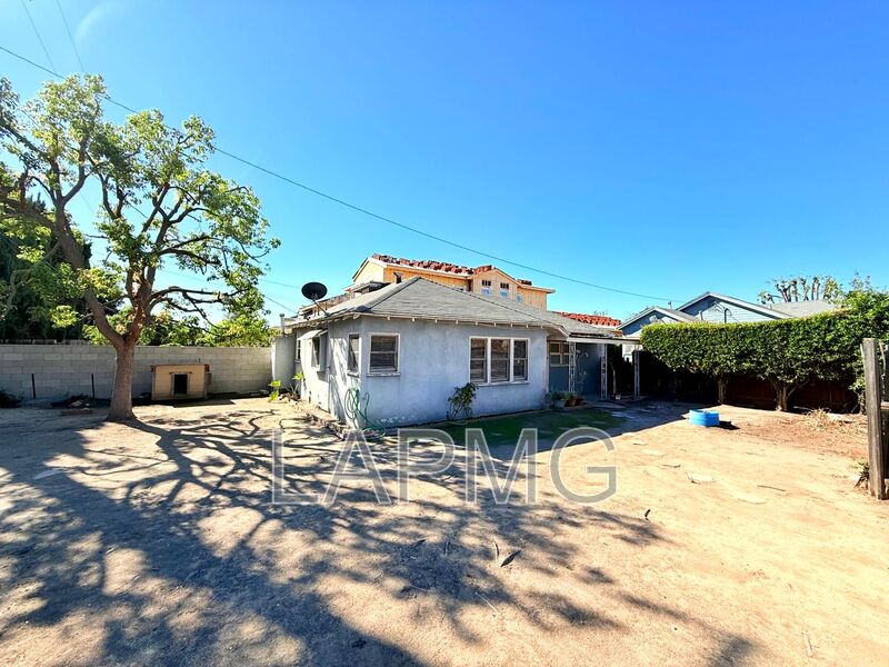 San Gabriel House: 6200 N. Muscatel Ave