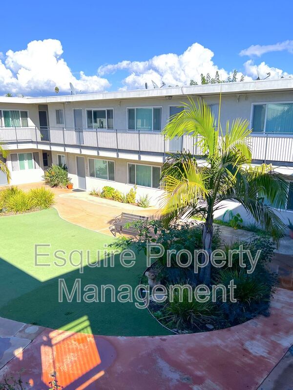 OXNARD Condo: 747 SOUTH F ST.