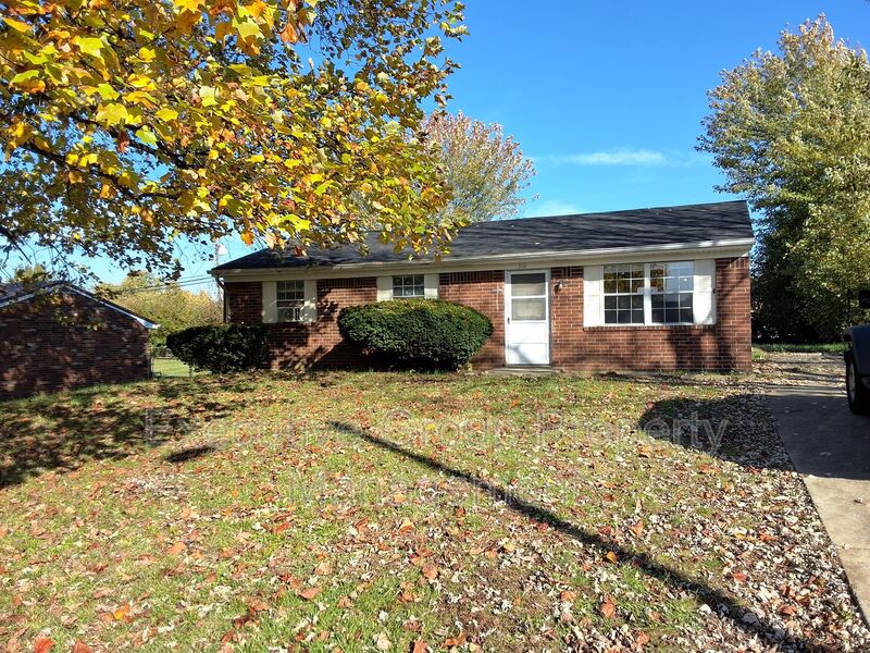 ELIZABETHTOWN House: 310 DIECKS DRIVE