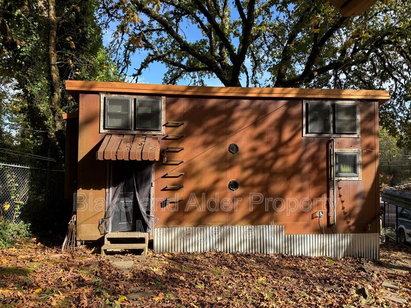 Portland House: 6519 NW Saint Helens Road