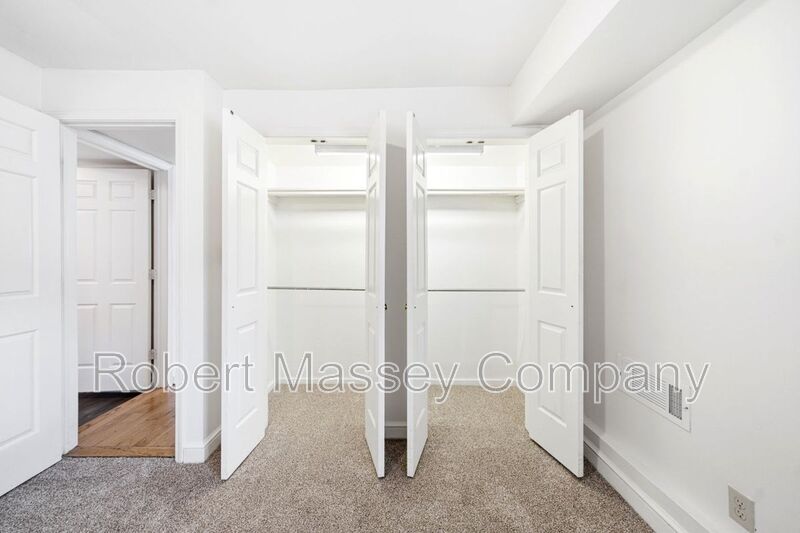 Louisville Condo: 1271 Cherokee Road