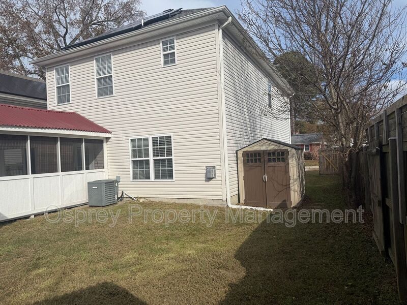 Beautiful 4-Bedroom Home with In-Law Suite "ASK ABOUT OUR ZERO DEPOSIT" - Photo 17