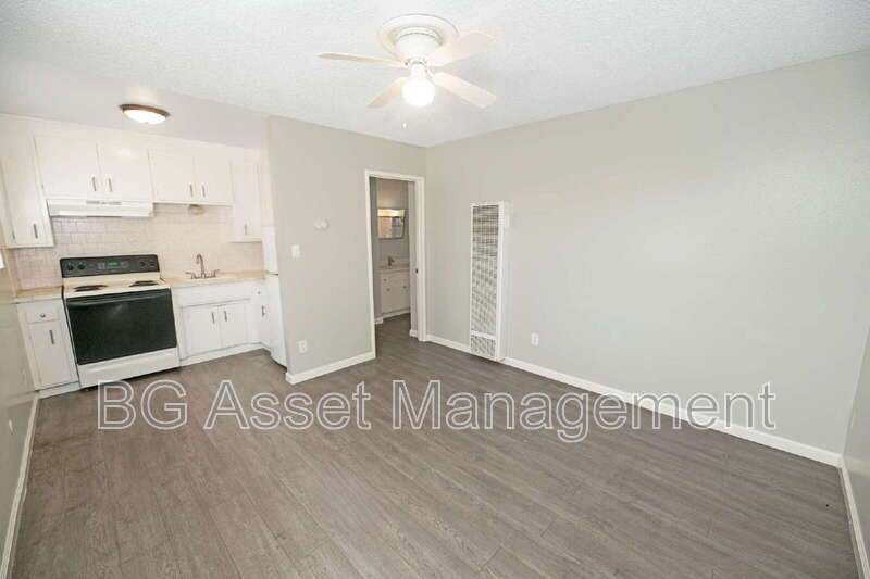 Sacramento Condo: 1928 Ethan Way