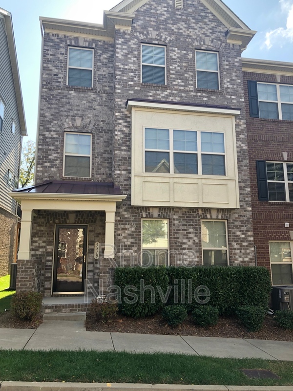 Brentwood House: 5510 Prada Dr