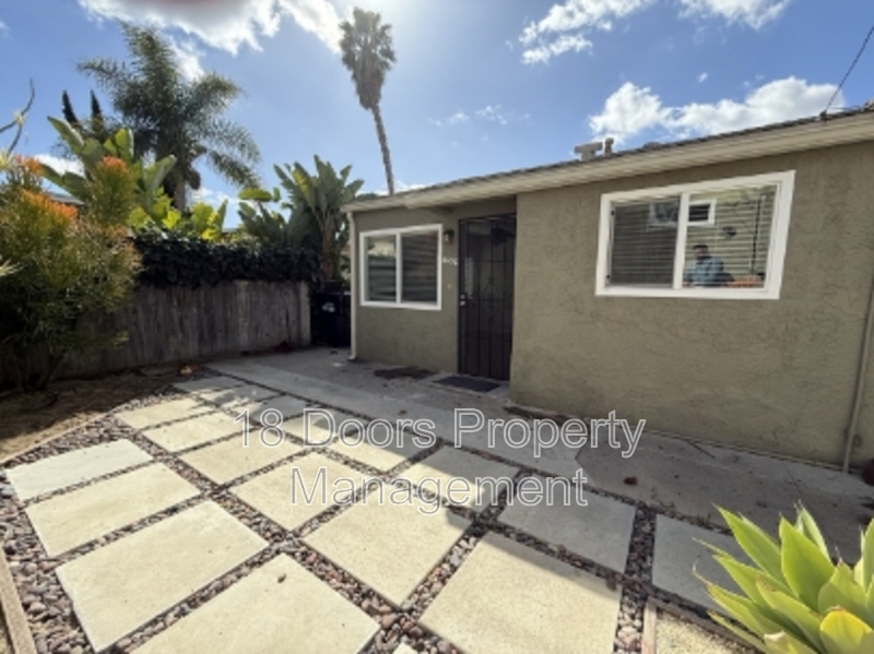 San Diego Condo: 4448-52 Estrella Avenue - 4450 1/2