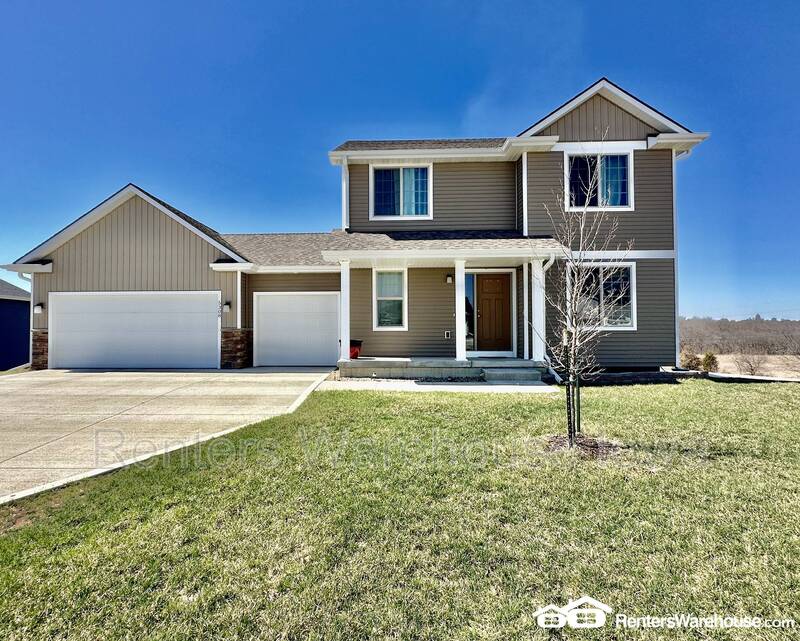 Des Moines House: 5308 Saint Andrews Circle