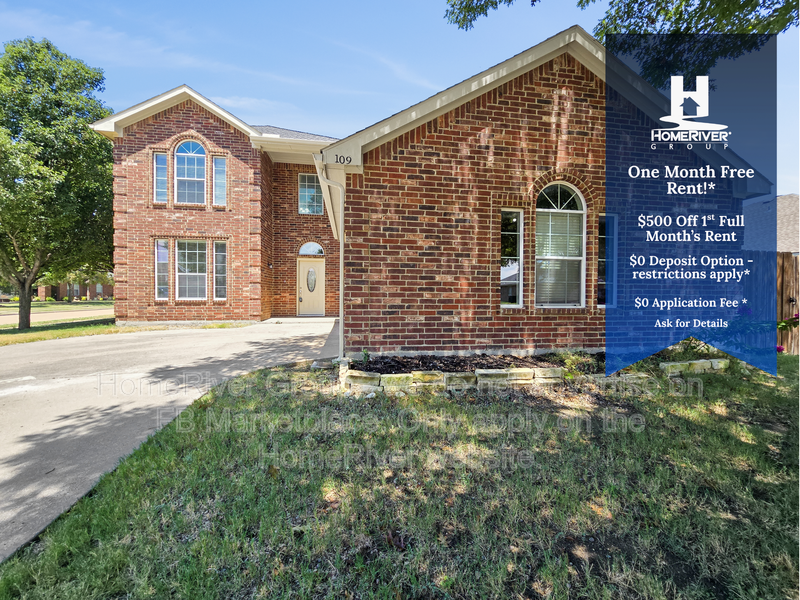 Waxahachie House: 109 Chesterfield Cir