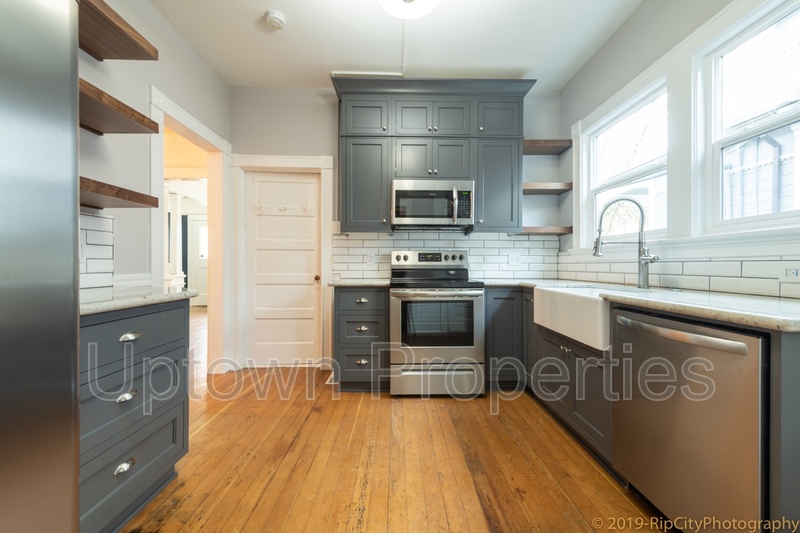 Portland House: 616 NW 22nd Ave