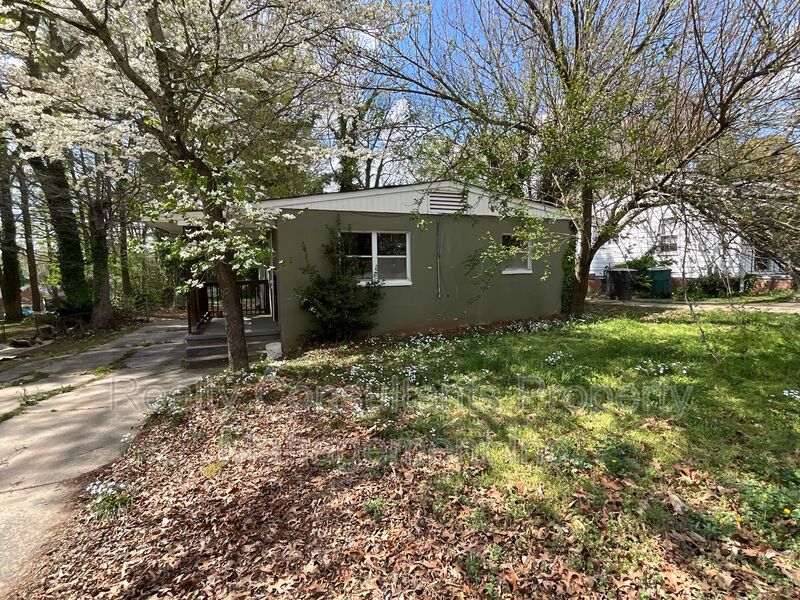 High Point House: 509 Ashburn Street