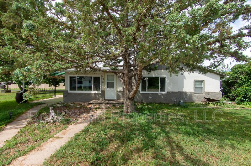 Cheyenne House: 210 Seymour Avenue