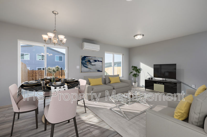 Pasco House: 513 Whitefish Ln.