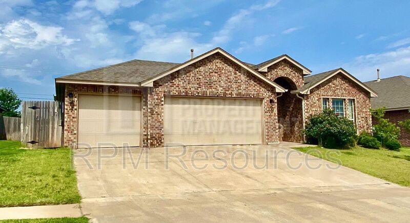 Yukon House: 9501 Timberwind Ln