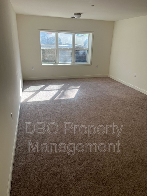 Rensselaer Condo: 1047 Broadway - 1