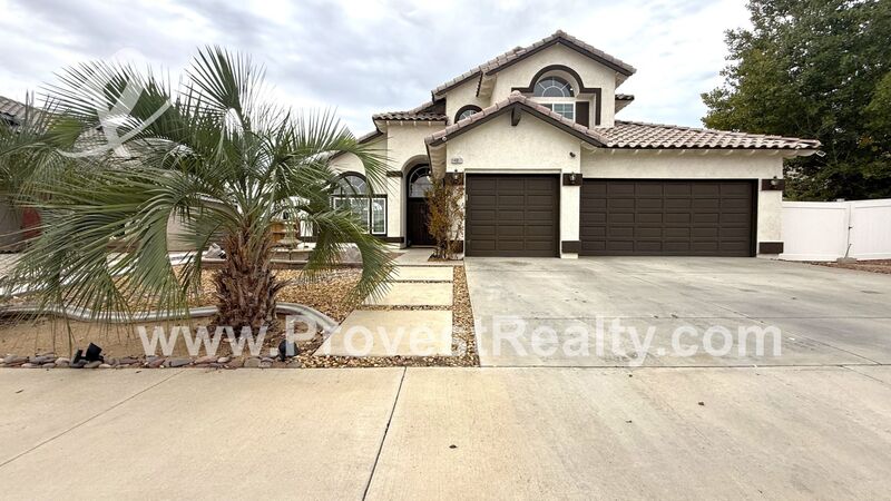Victorville House: 14017 Clydesdale Run Ln.