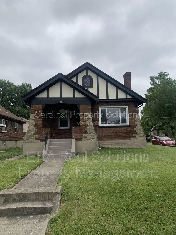 Cincinnati House: 1803 Garden Ln.