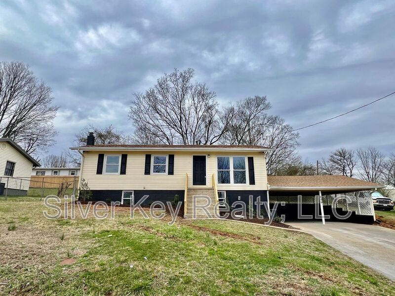 Athens House: 206 Riggs St