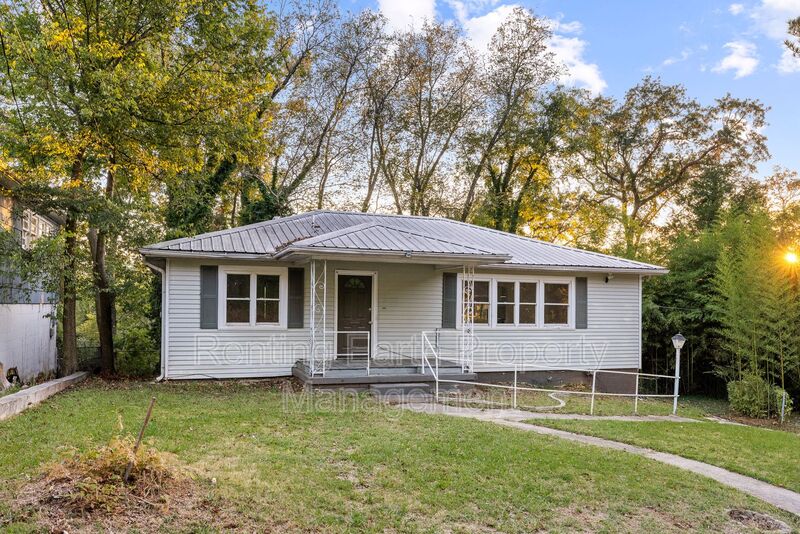 Birmingham House: 712 84th St S