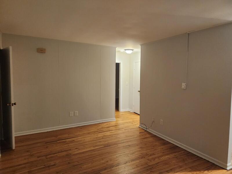 Hyde Park Condo: 25 Alexander Drive