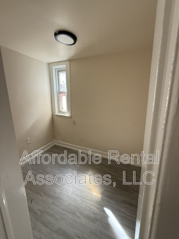 Milwaukee Condo: 1922 S 6th St