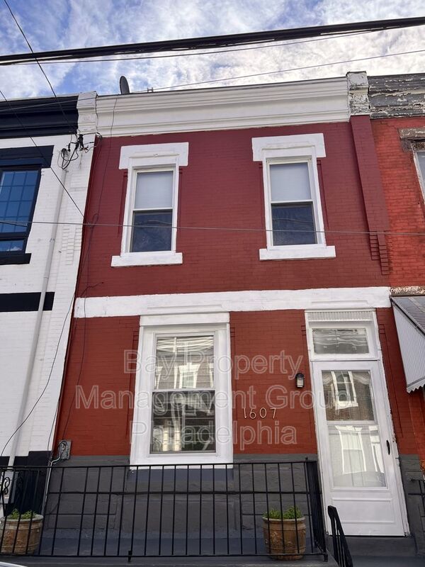 Philadelphia House: 1607 N 26th St