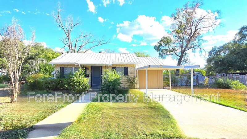 503 22nd Street  TX 78861 - Photo 3