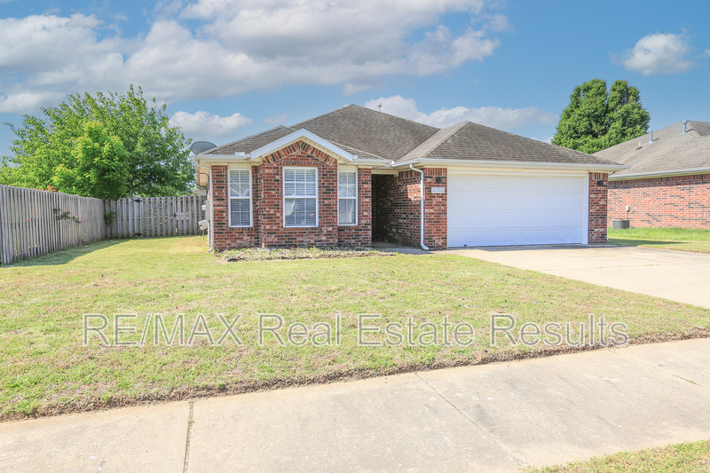 Bentonville Condo: 3703 SW Carriageway Ave