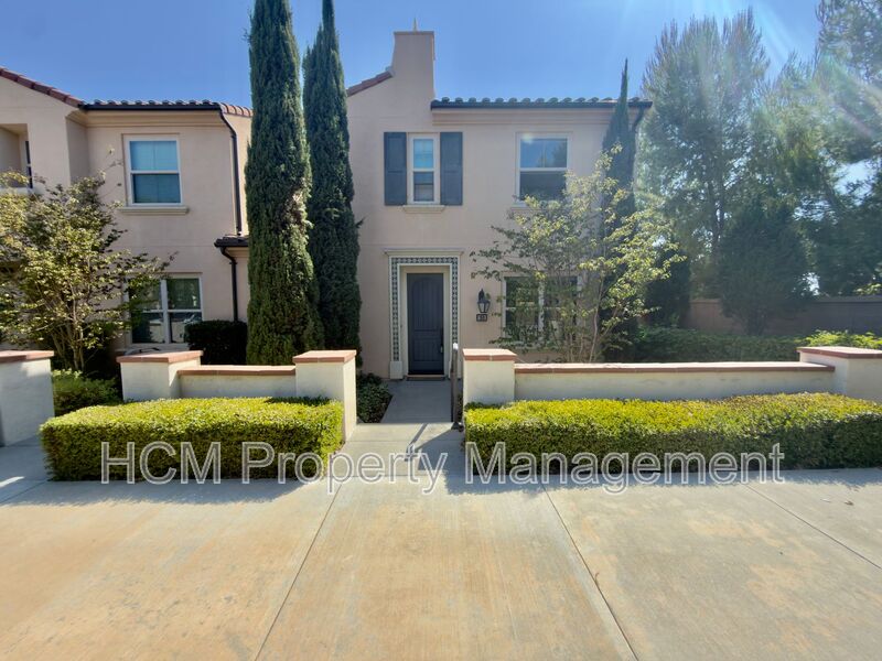 Irvine House: 180 Outwest