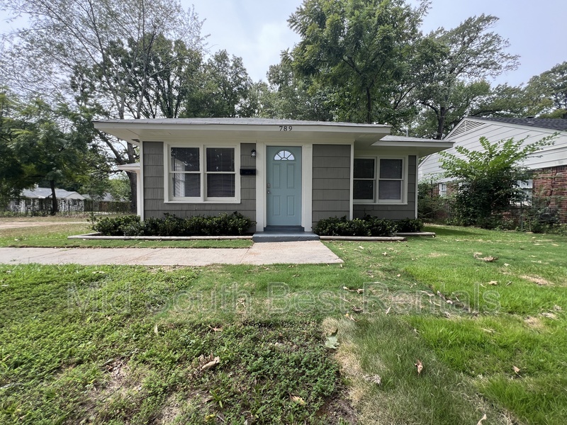 Memphis House: 789 Dillworth St