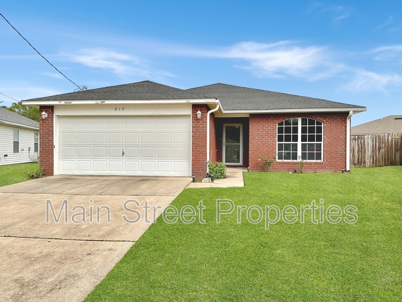 Pensacola House: 217 Cohasset Court