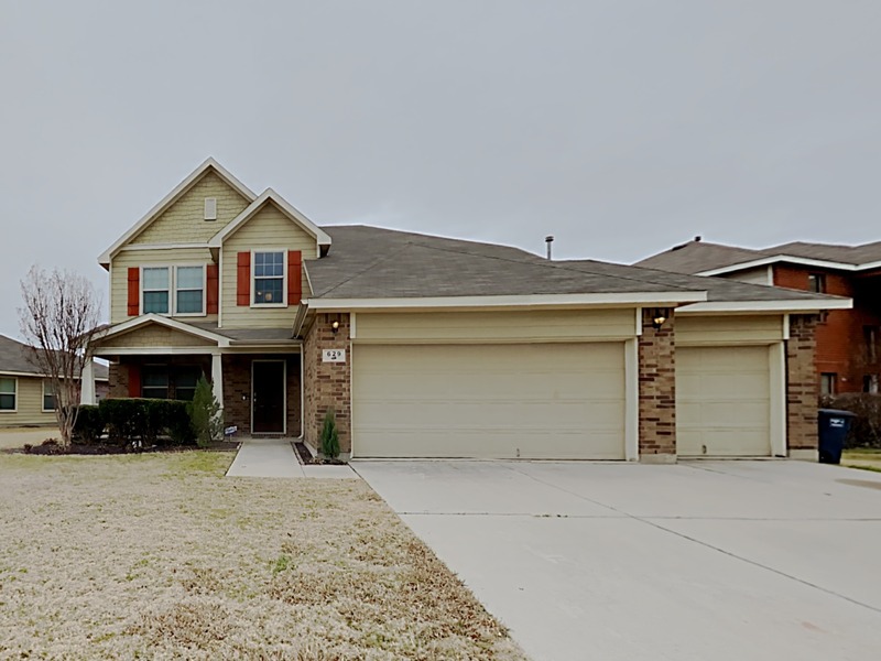 Fort Worth House: 629 Saddleway Dr