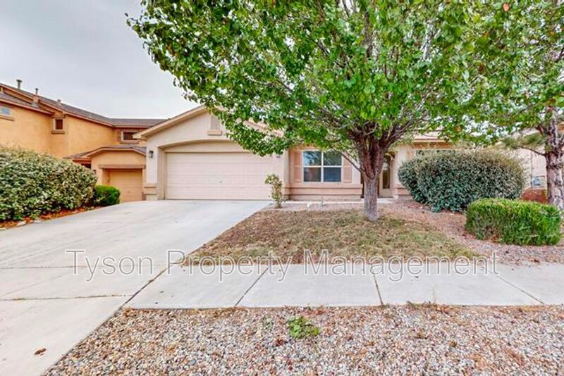 Albuquerque House: 8116 Long Mesa NW