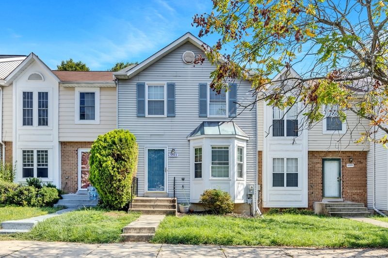 Laurel House: 9593 Donnan Castle Court - 1