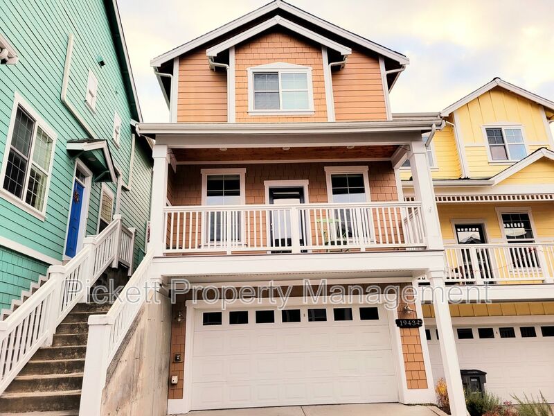 Poulsbo Townhome: 19434 Scoter Ln NE