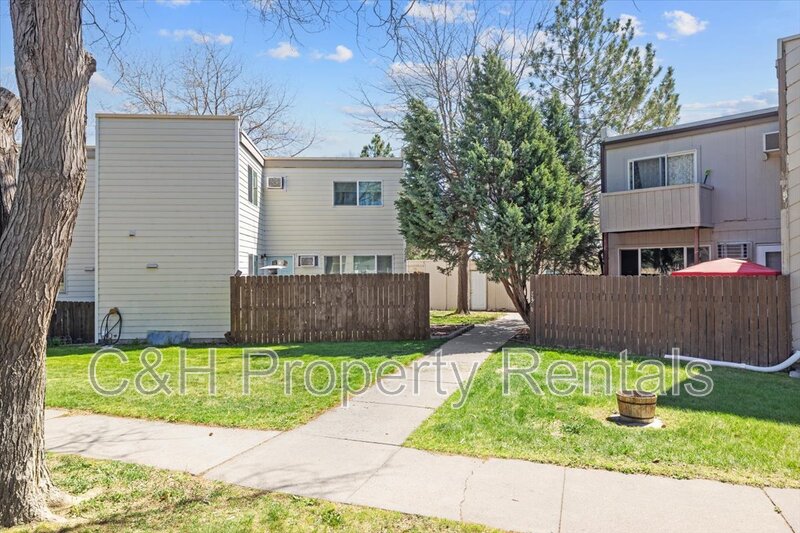 Billings Condo: 2252 Avenue C