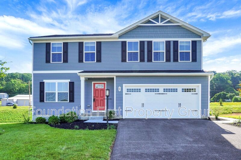 Hanover House: 69 Summerfield Drive