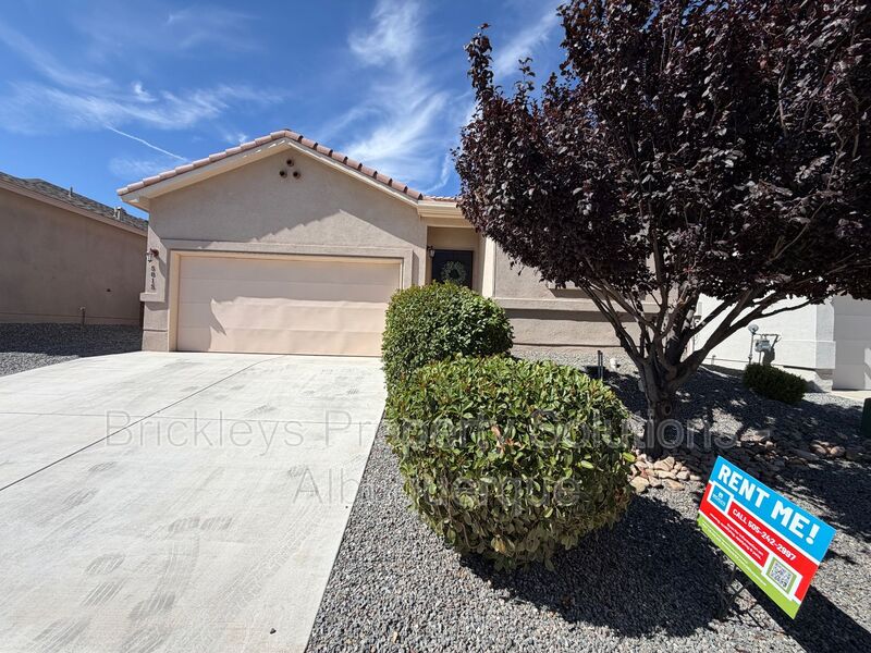 Albuquerque House: 5815 Mafraq Ave NW