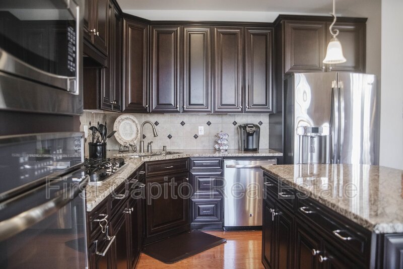 Frederick Townhome: 8971 Amelung Street