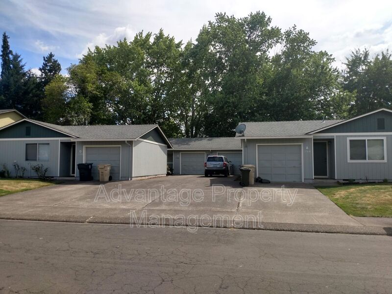 ALBANY House: 1708 DEL RIO
