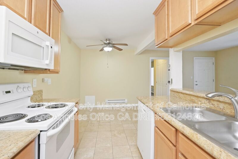 Torrance House: 1111 Sepulveda Blvd