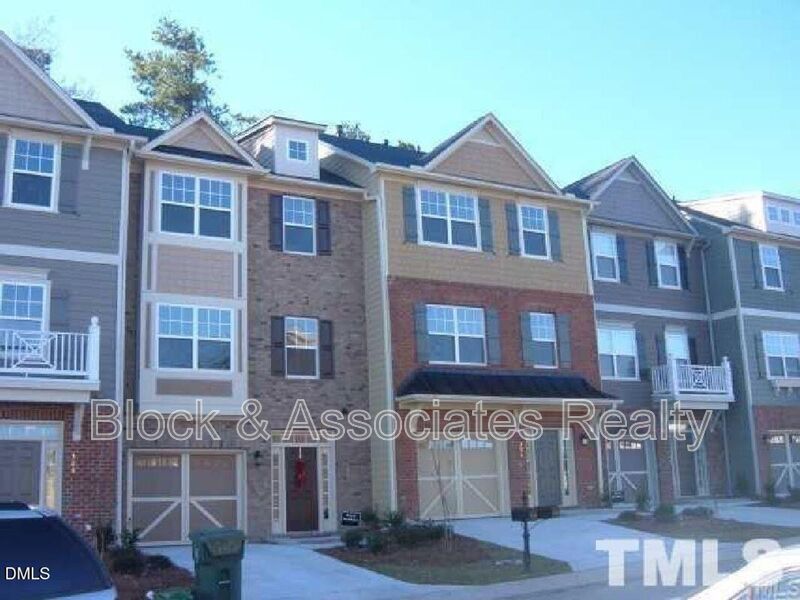 Cary House: 132 Linden Park Lane